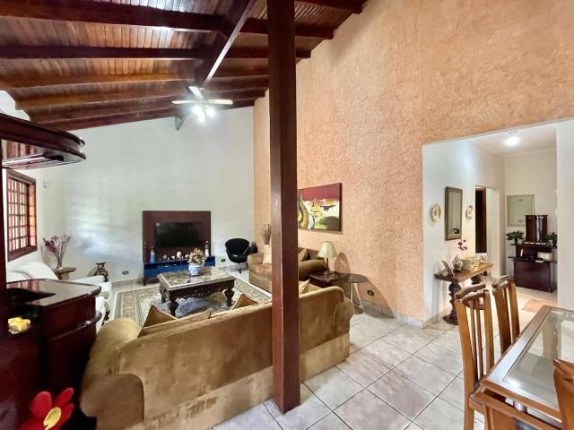 #183 - Casa para Venda em Carapicuíba - SP - 2